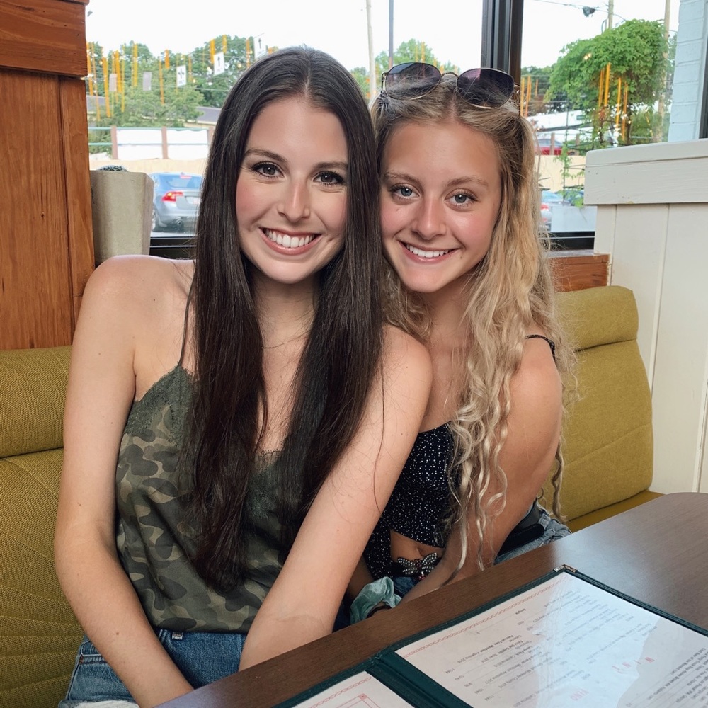 Meet Your Posher, Camille!